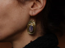 Load image into Gallery viewer, Violet earrings
