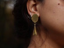 Load image into Gallery viewer, Domizia earrings
