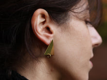 Load image into Gallery viewer, Etna earrings
